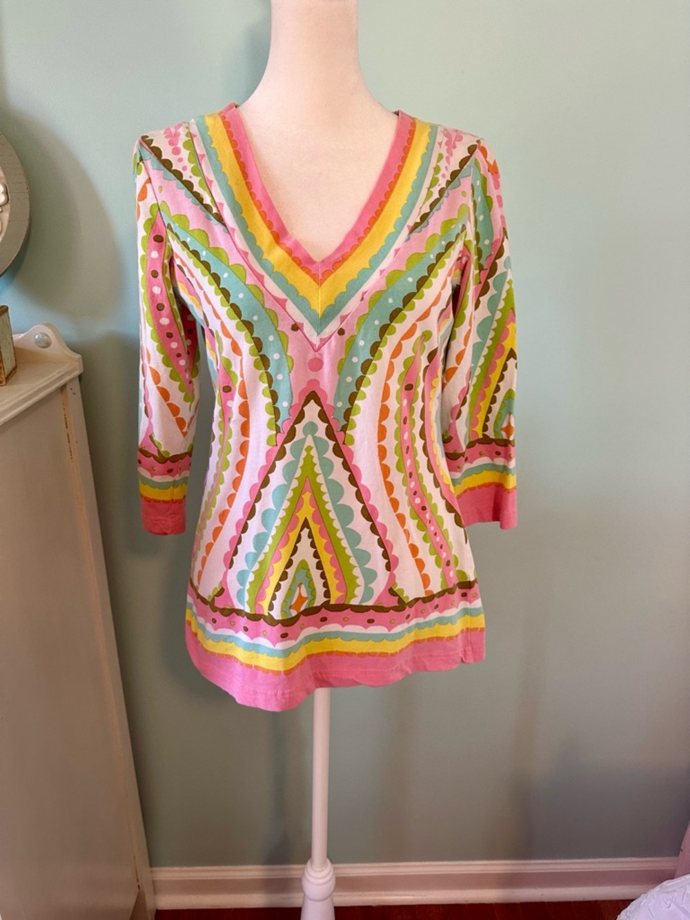 Women's V-Neck Patterned Knit Top - Pink Multi